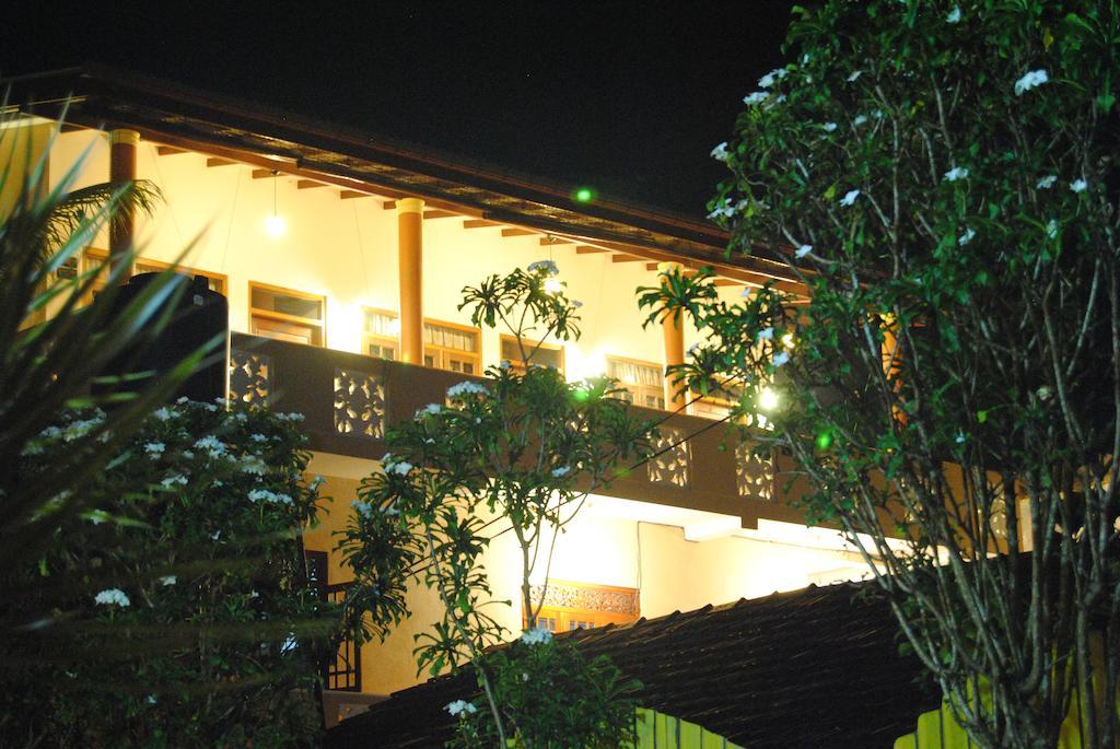 Kumara Guest House Unawatuna Exterior foto